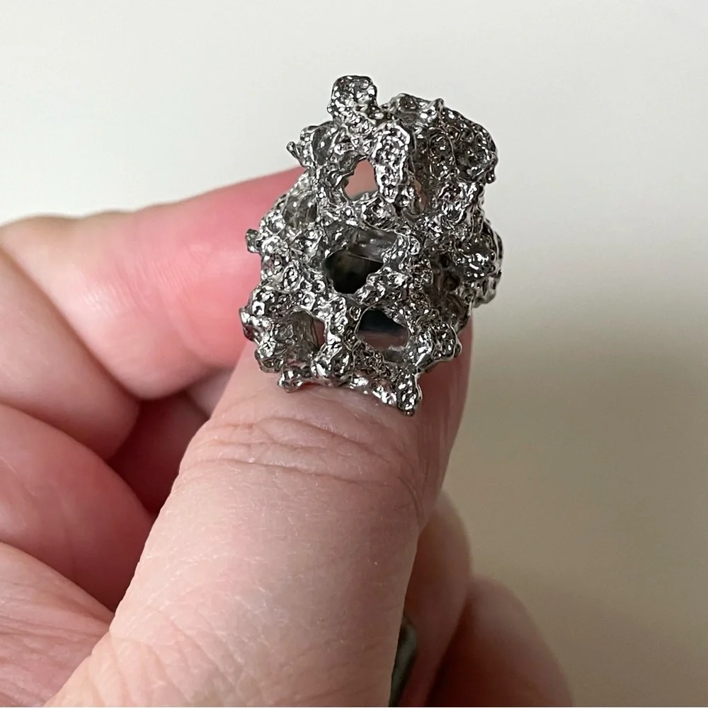Vintage signed Vogue Brutalist freeform organic silvertone adjustable ring